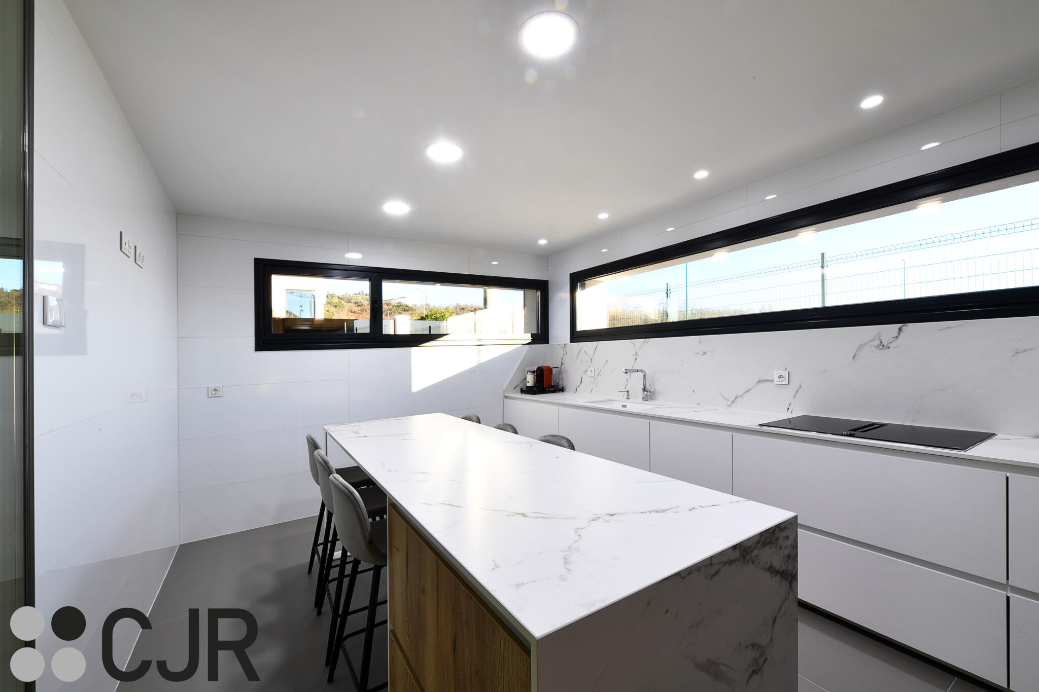 Cocinas Dekton Kairos Y Madera Con Isla CJR Cocinas CJR Santos